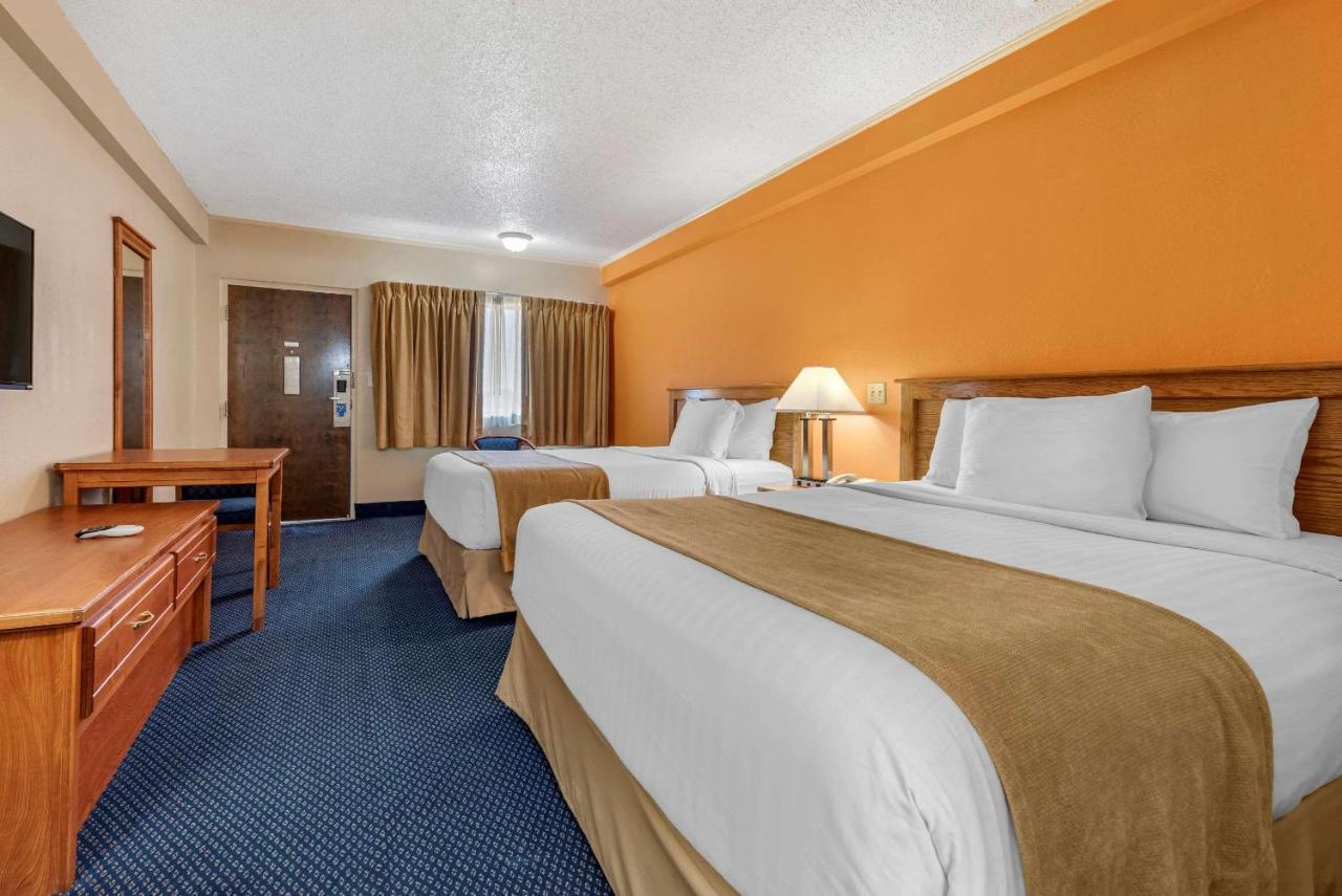 Asam Hotel Goodland ภายนอก รูปภาพ