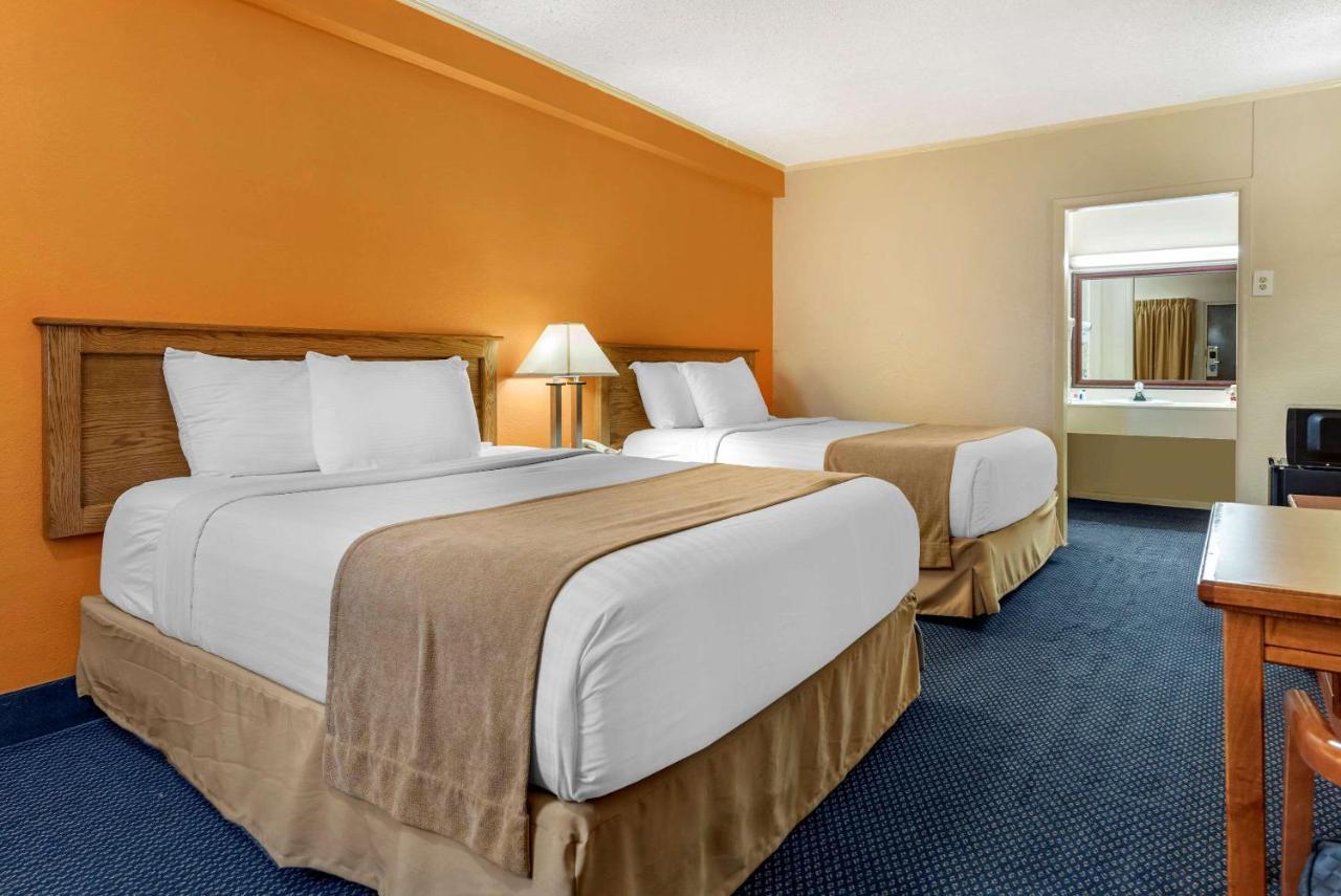 Asam Hotel Goodland ภายนอก รูปภาพ