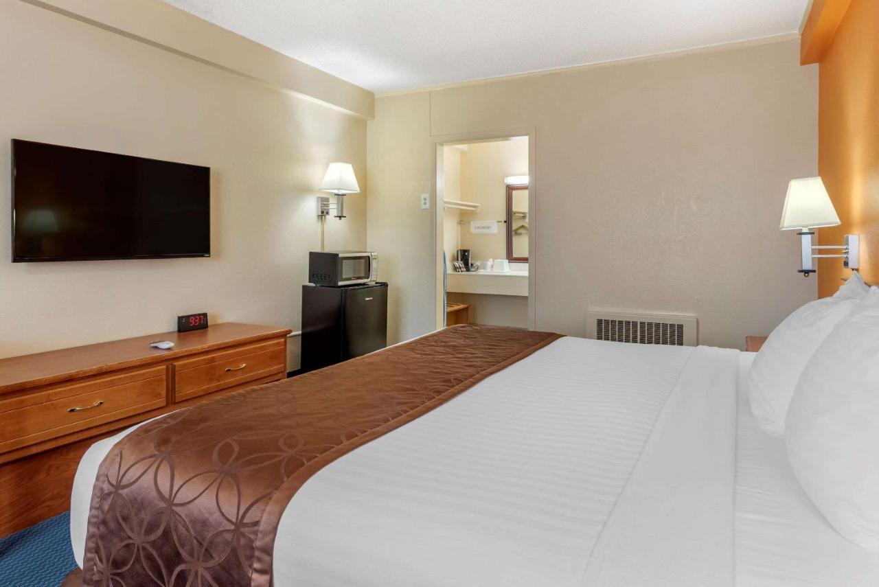 Asam Hotel Goodland ภายนอก รูปภาพ
