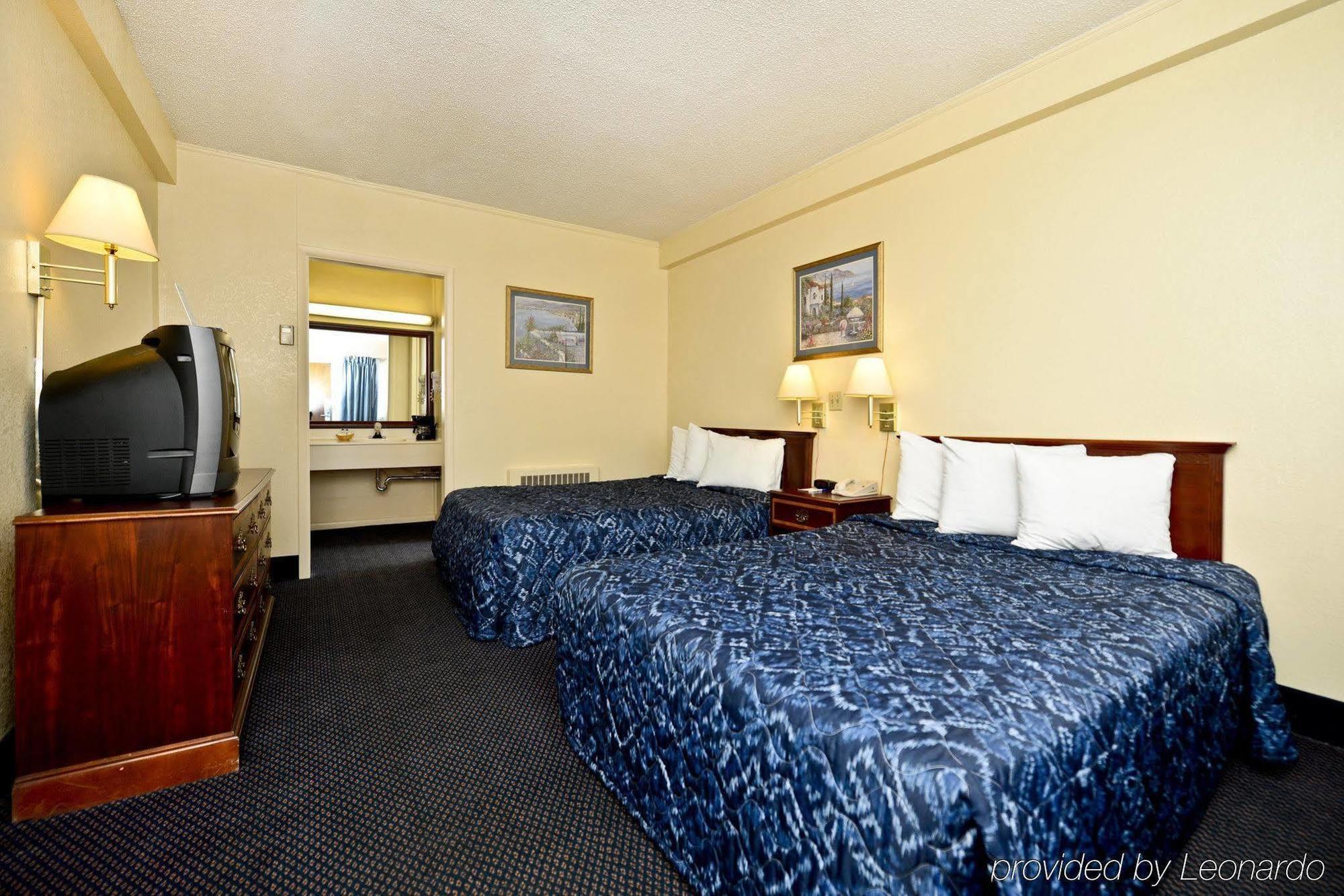 Asam Hotel Goodland ภายนอก รูปภาพ